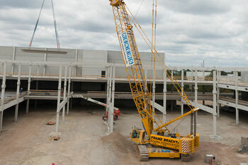 4400 G - Crawler crane with strong lifting capacity | SENNEBOGEN