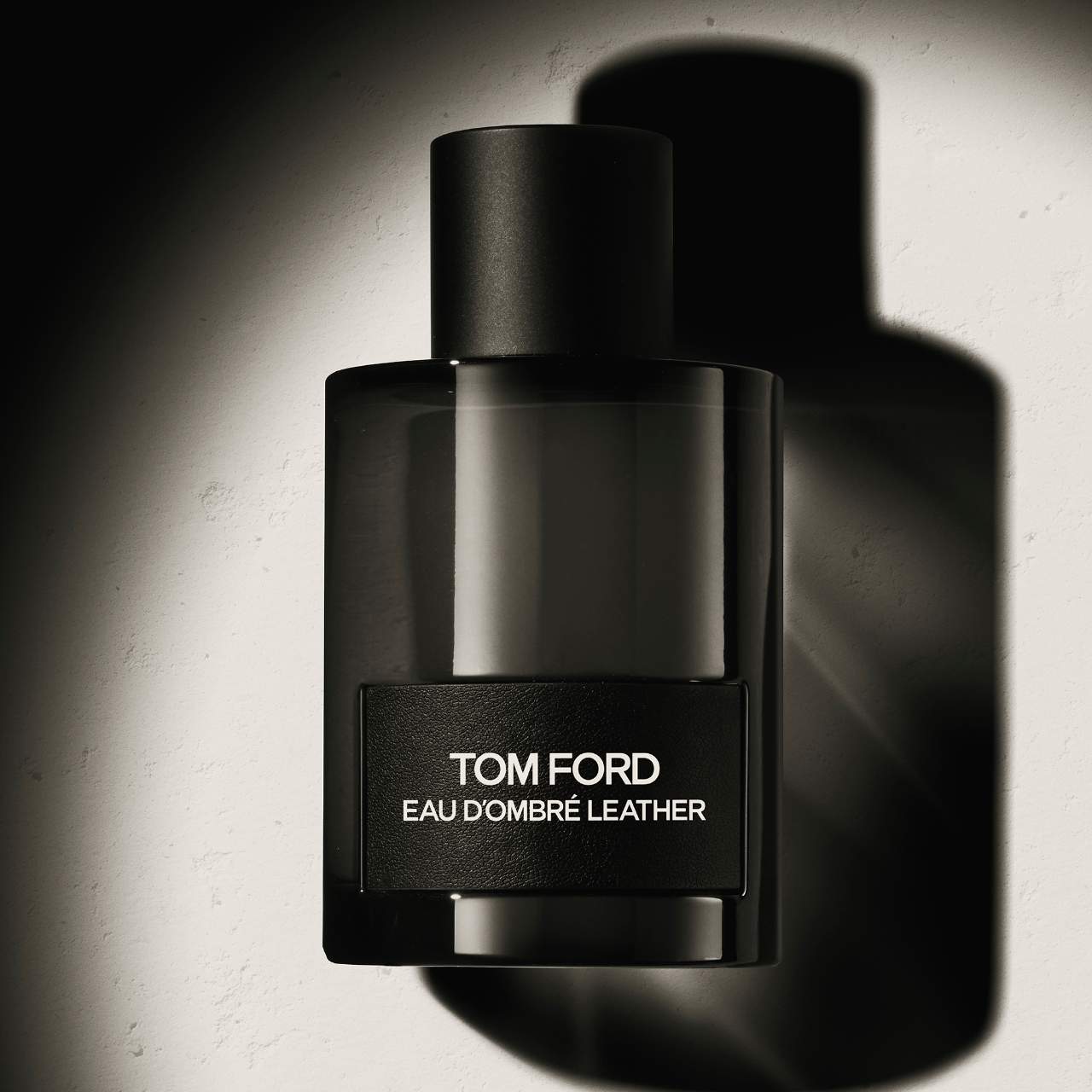 Eau d'Ombre Leather Eau de Toilette with Vanilla & Amber - TOM