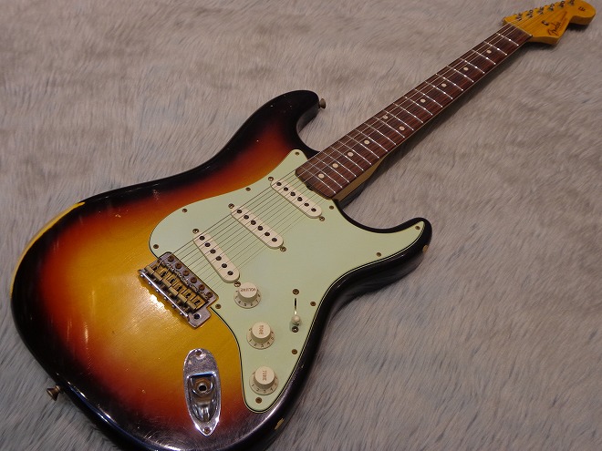ららぽーと横浜店ストラト、テレキャスラインナップ【FenderCustomShop