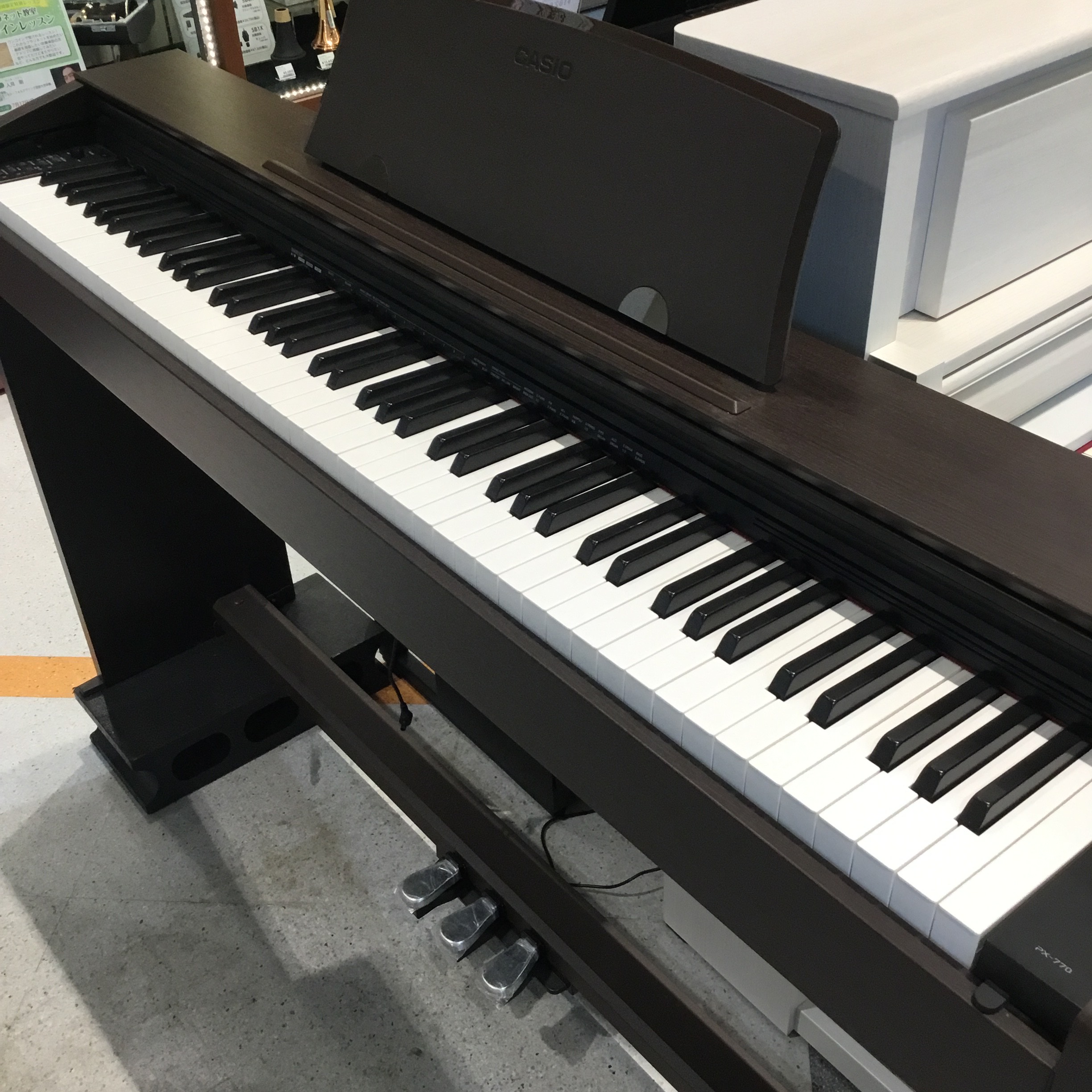電子ピアノ・アップライトピアノ売り切り情報！｜島村楽器 イオン