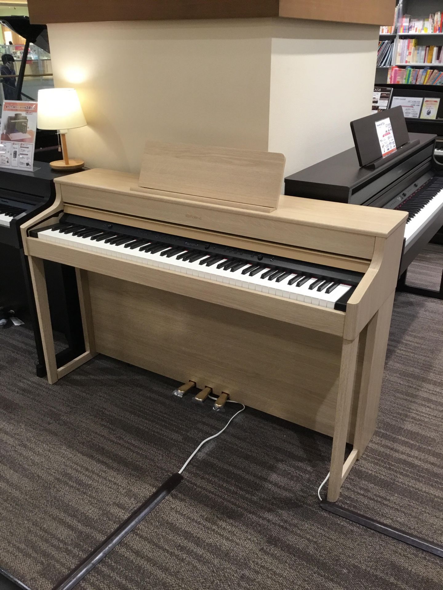 新製品情報】電子ピアノ新機種、店頭展示入荷致しました！｜島村楽器