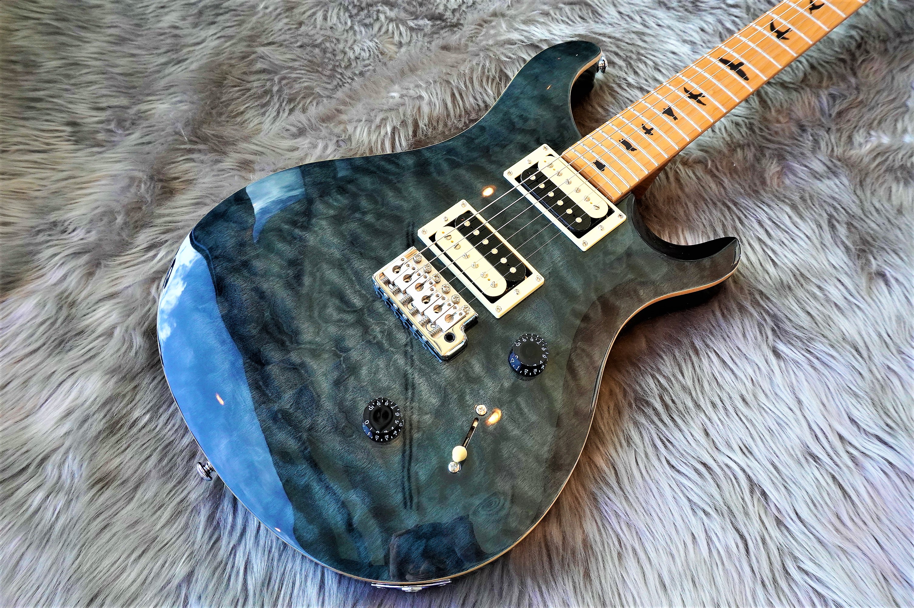 新製品】Paul Reed Smith 限定モデル SE Custom 24 Roasted Maple LTD