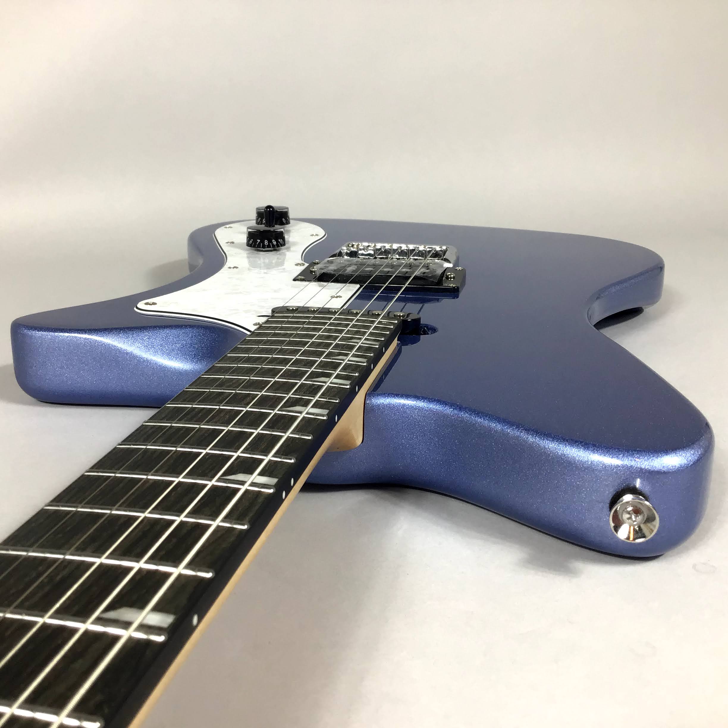 エレキギター新製品】初めての1本目にもオススメ！「RYOGA/Neo」登場