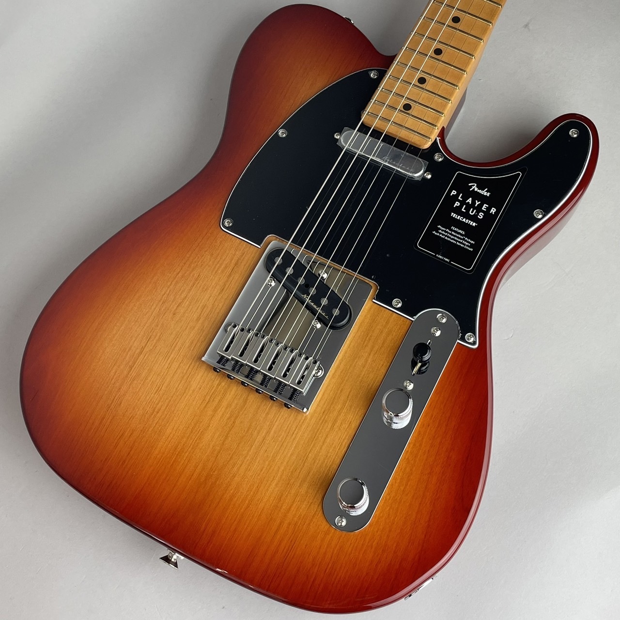 Fender】Player Plus Telecaster Sienna Sunburst入荷しました！｜島村