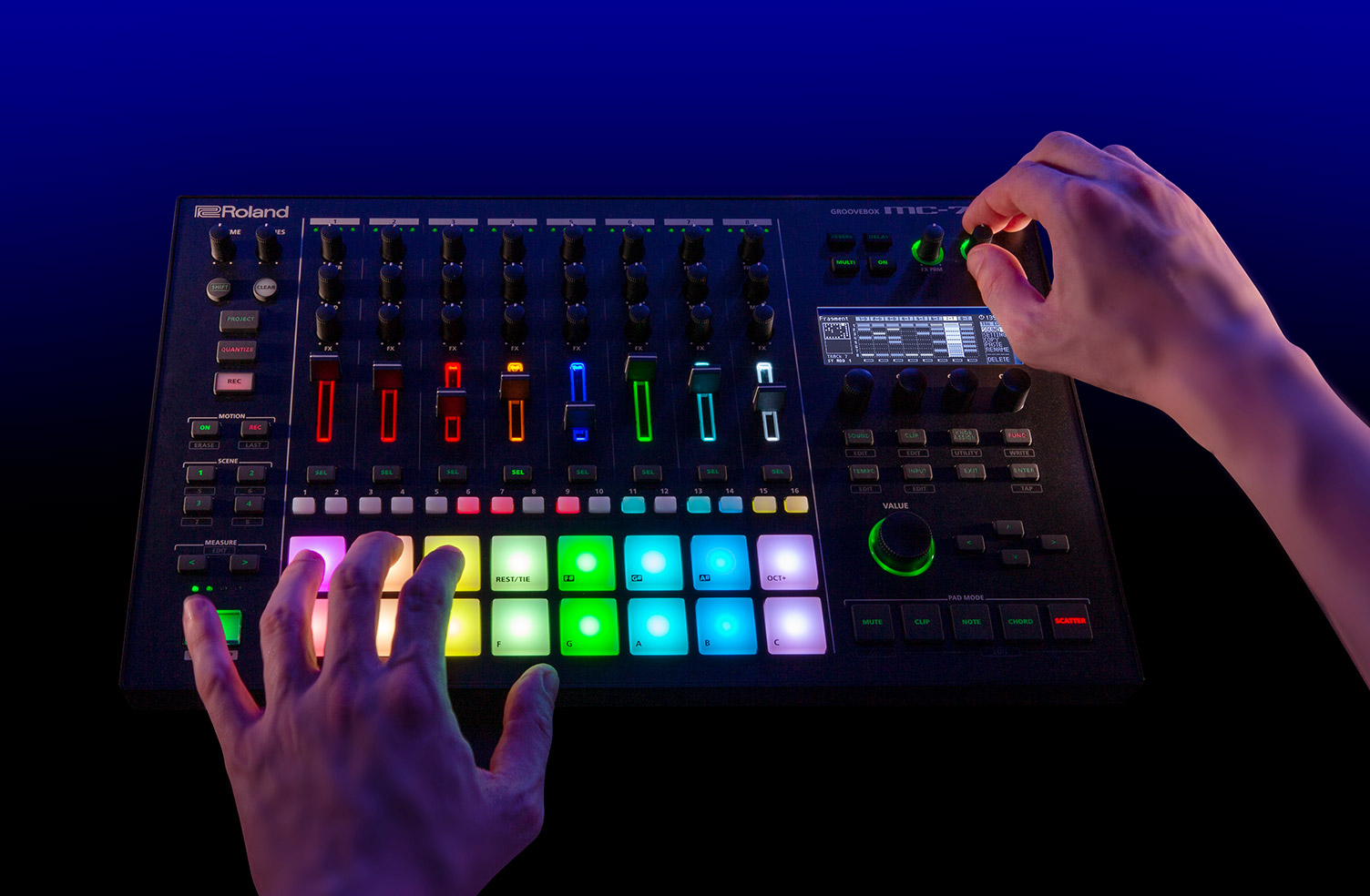 Roland MC-707】数量限定AIRAロゴ入りスリーブケースプレゼント中