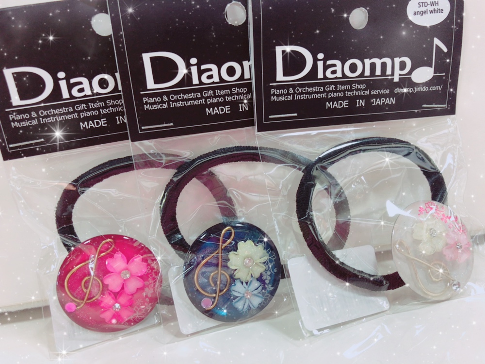 音楽雑貨】レジンでできたかわいいヘアアクセサリー入荷しました