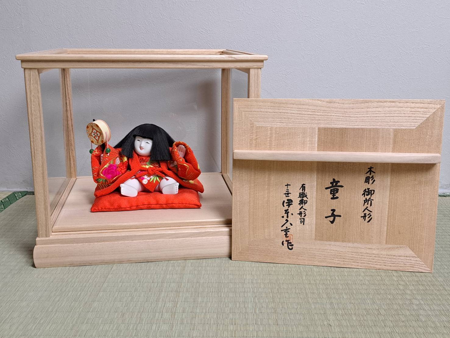 有識御人形司 十二世 伊東久重 作 木彫 御所人形「童子(でんでん太鼓