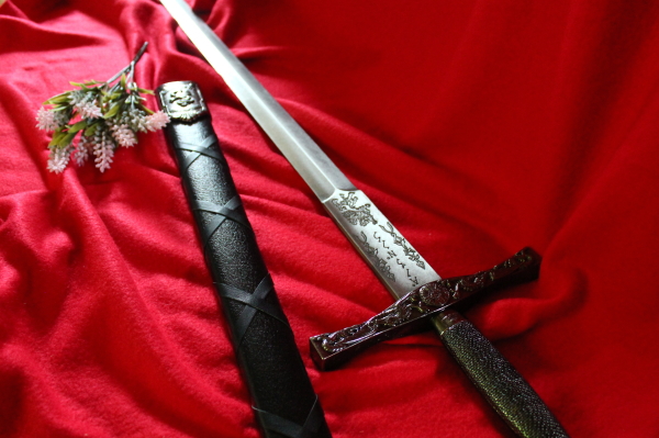 西洋銃剣スイセイバー｜西洋の武器（銃や剣）のレプリカを販売する通販