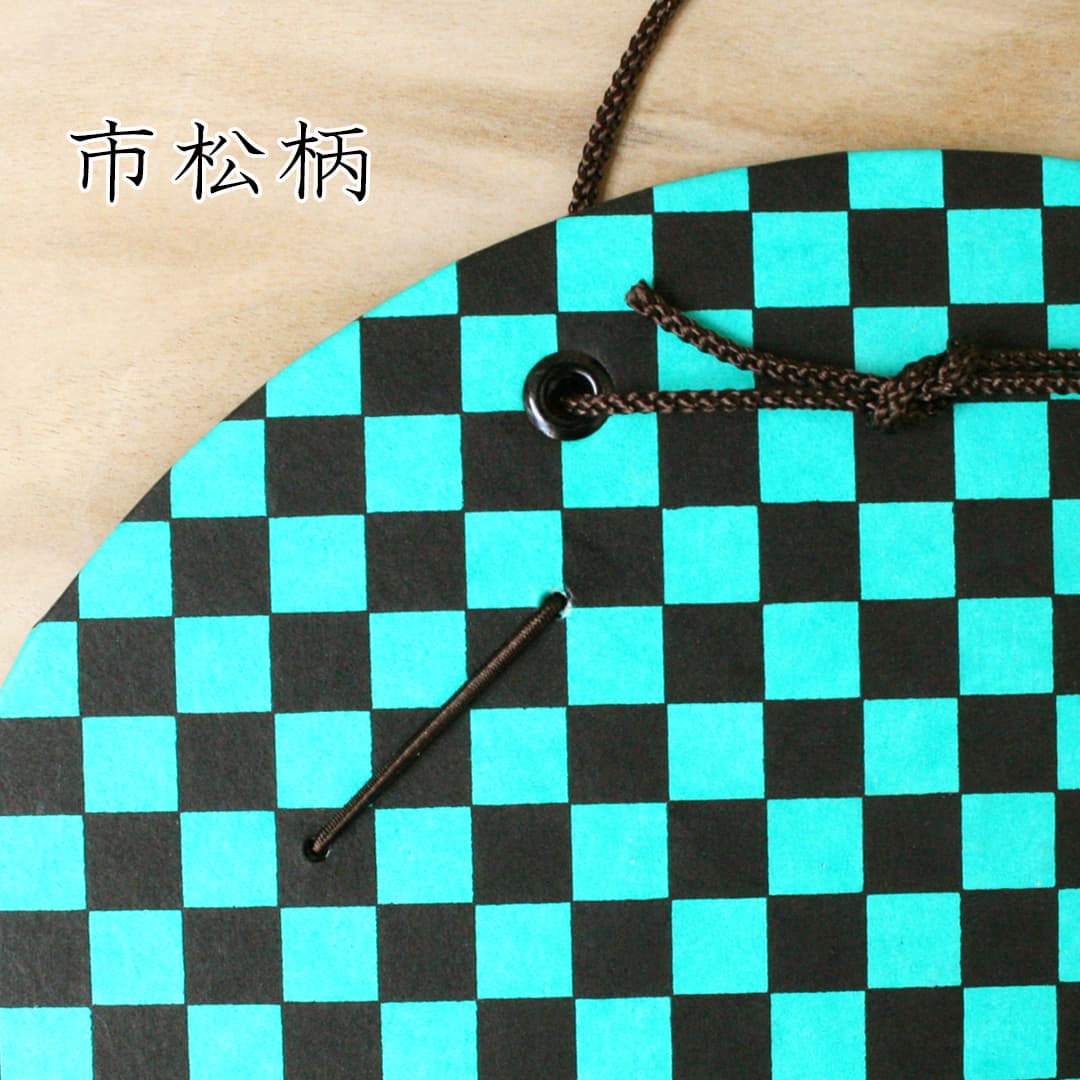 丸型色紙掛 市松・麻の葉柄 │家紋刺繍額 着物刺繍のことなら「京都の