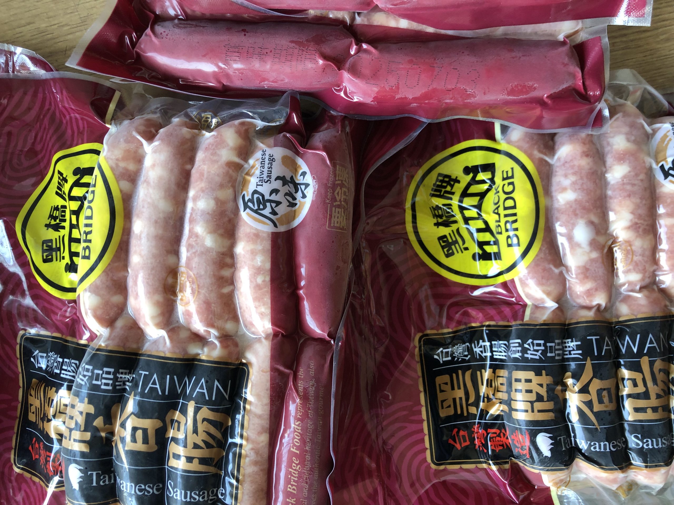 台湾ソセジ 台湾 黒橋牌 香腸 500g (10本）× 40ﾊﾟｯｸ – ショクテック