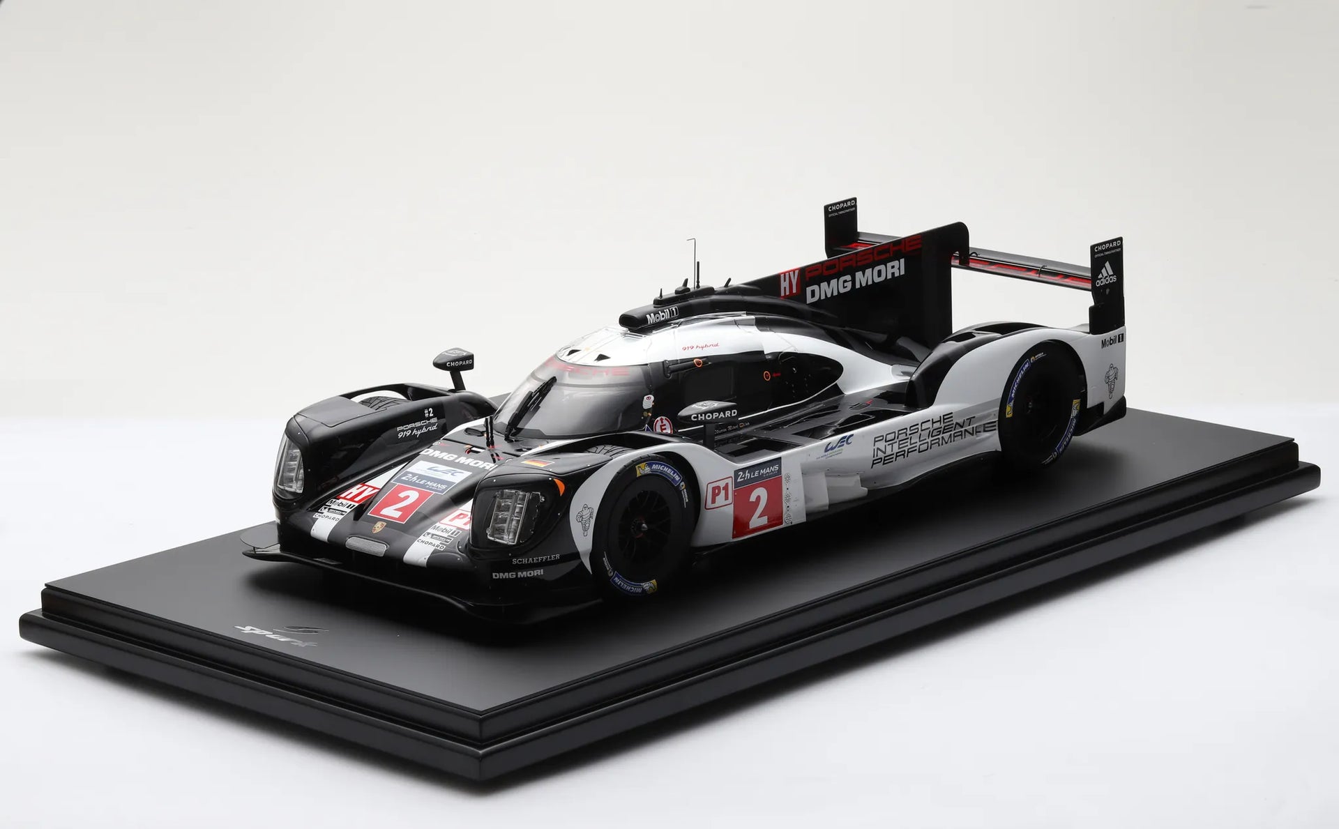 Porsche 919 Hybrid - HY - Porsche Team No.2 Winner 24H Le Mans