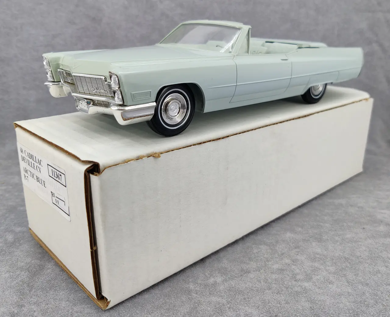 Jo-Han 1968 Cadillac DeVille Convertible Promo - Spotlight Hobbies
