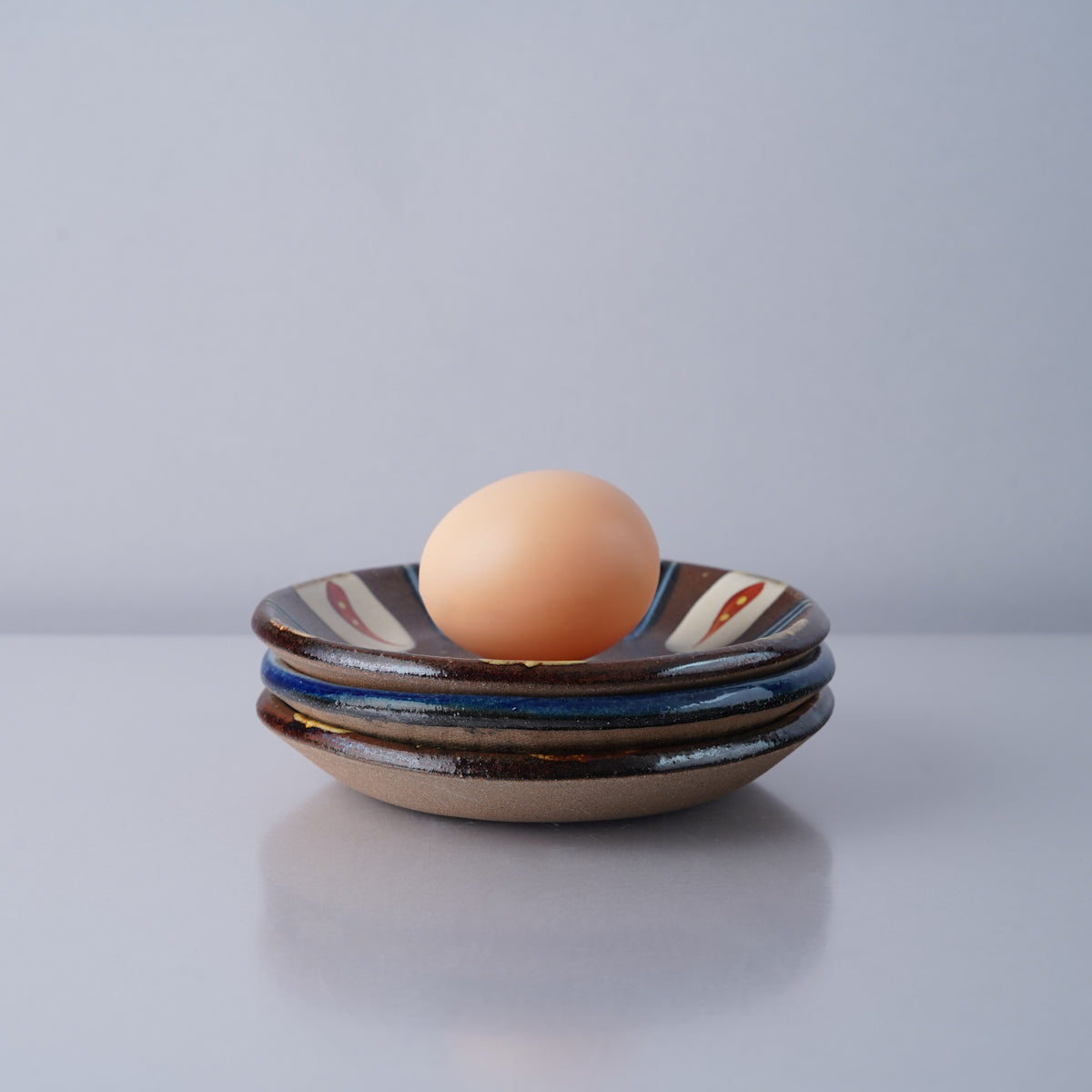 壺屋焼 やちむん 赤絵 四寸皿 13cm 陶眞窯の通販｜【公式】スタジオ