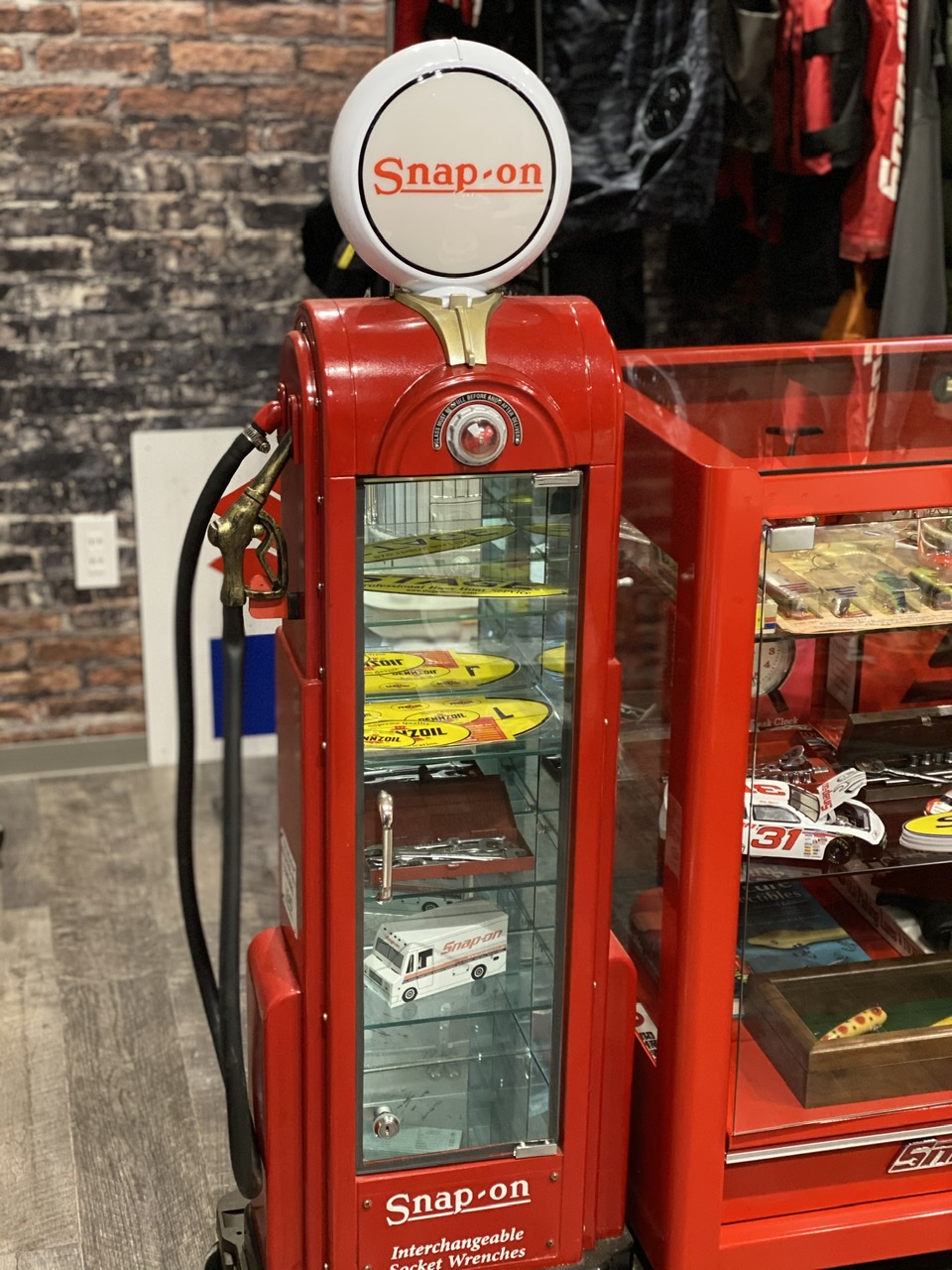 スナップオンショーケース
