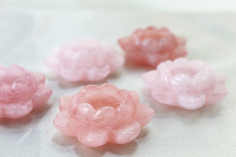 置物 ローズクォーツ 蓮 ハス 花 ピンク キャンドルホルダー 水晶 恋愛