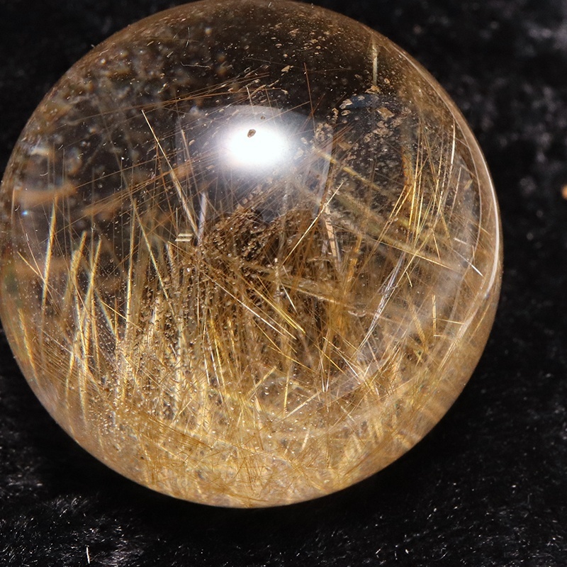 一点物】丸玉 ルチル入りマニハール水晶 インド マニハール地方産 約