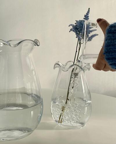フリルのようなデザインの花瓶｜WEBコラム｜商品案内｜杉田エース株式会社