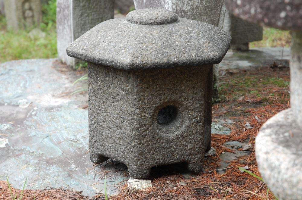 寸松庵の製品案内愛知県岡崎市の石灯篭・水鉢蹲など石材製品の製造販売