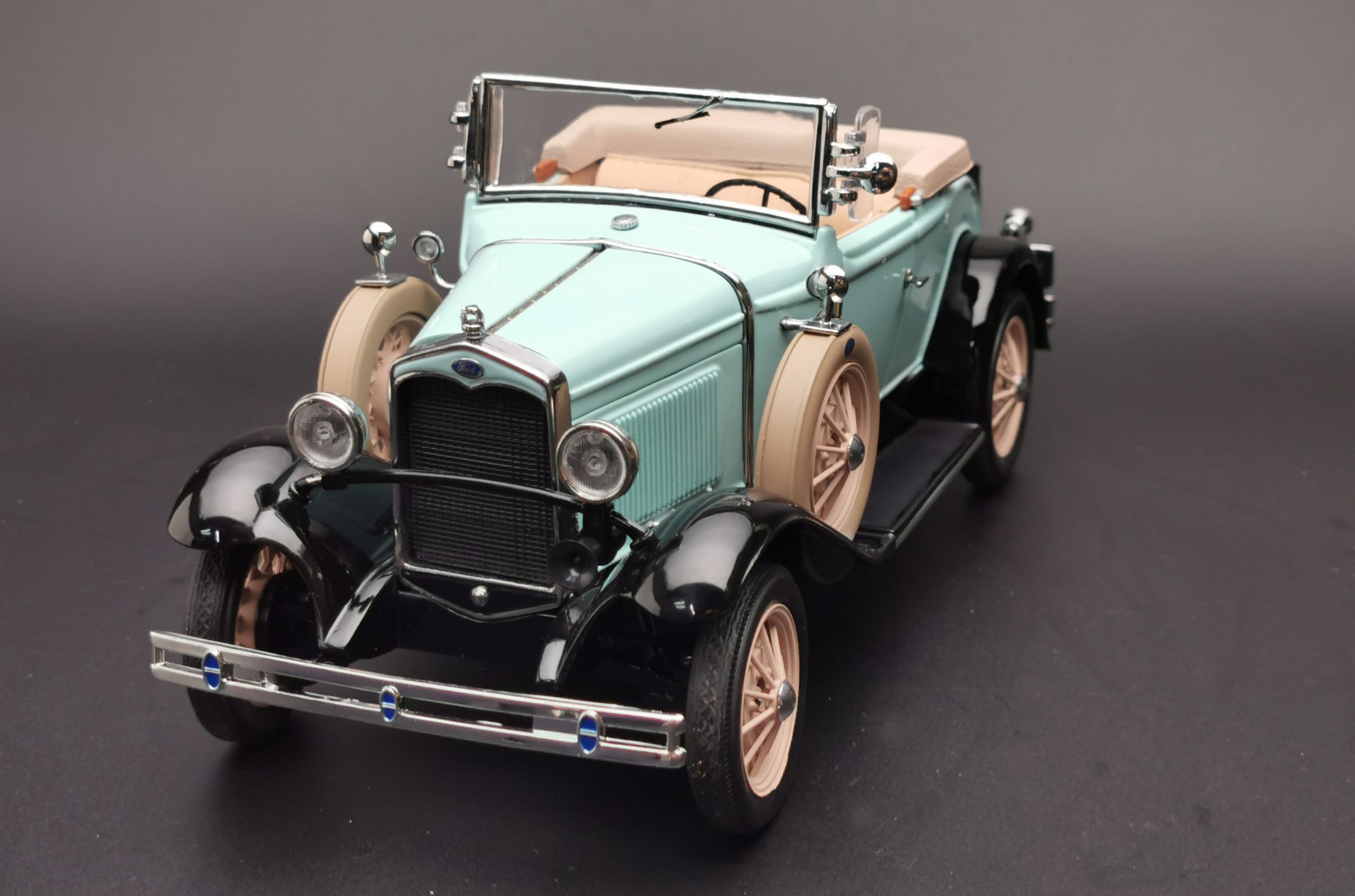 1931 Ford Model A Roadster – Powder Blue – sunstarmodelcars
