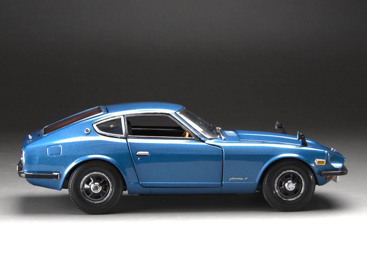 Preorder] 京商 KYOSHO 1/18 NISSAN FairladyZ（S30）Street Sports