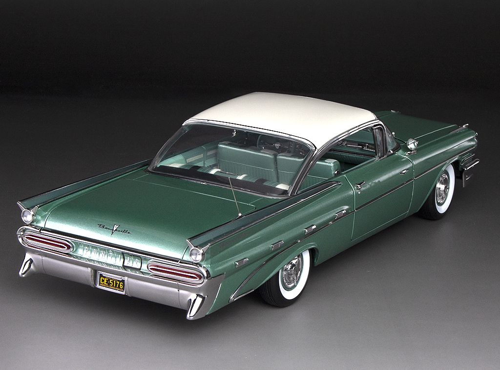 1959 Pontiac Bonneville Hardtop – Cameo Ivory / Jademist Green