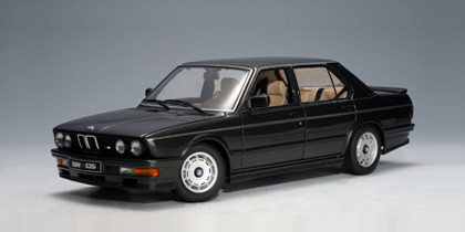 BMW M535i 1985 - die cast - modèle de collection - AutoArt 75162