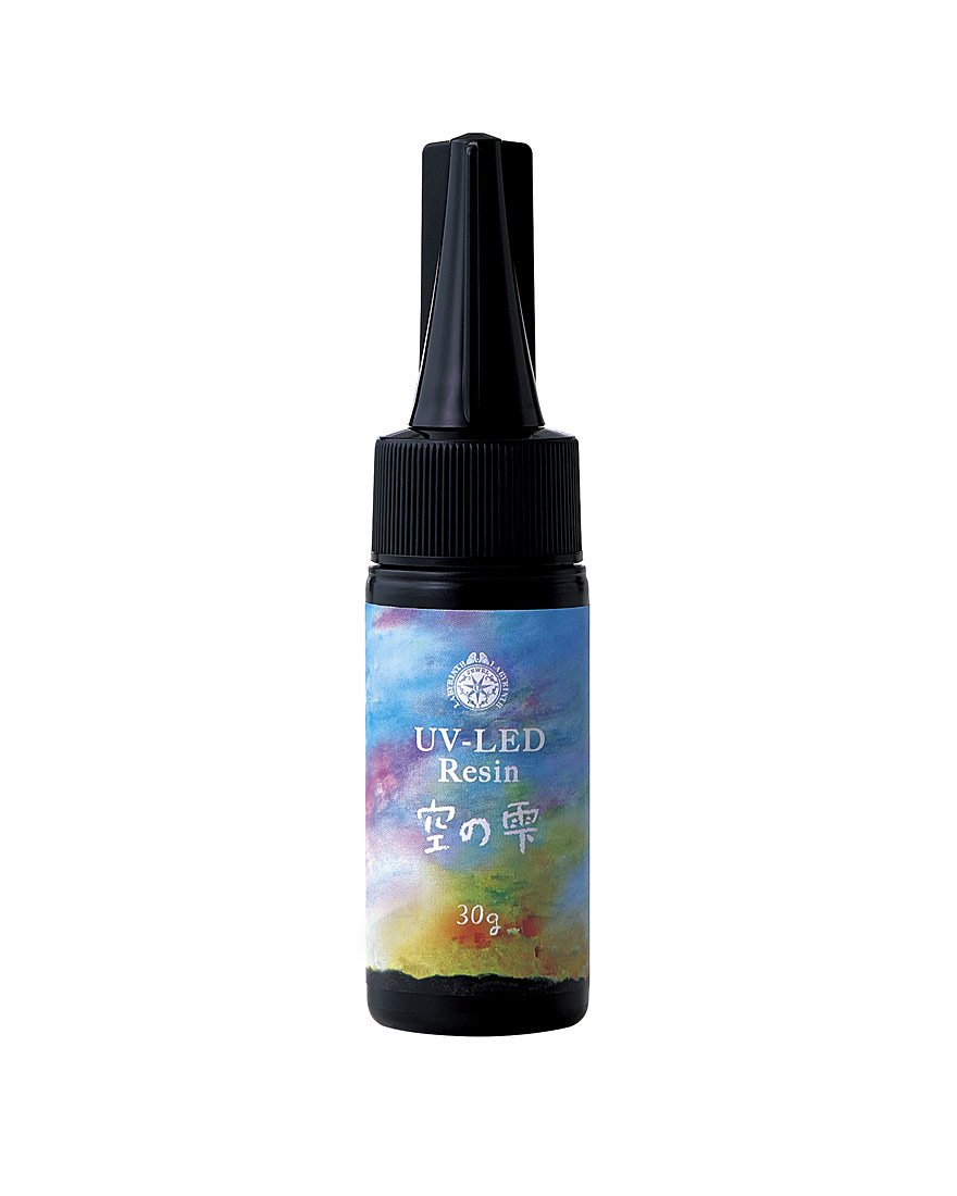 UV-LEDレジン 空の雫 30g - Products | 製品情報 | PADICO [株式会社