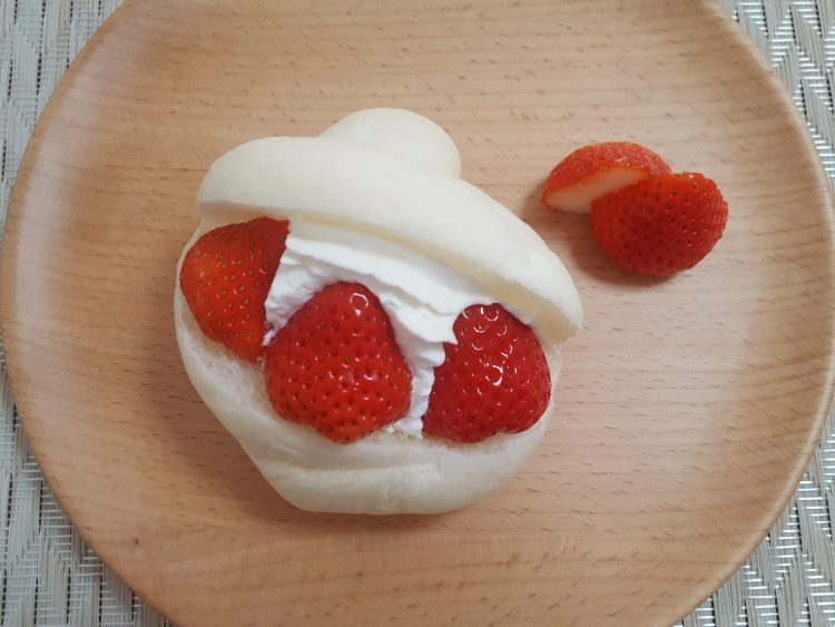 さくらばさん・フワフワの「白い食卓ロール