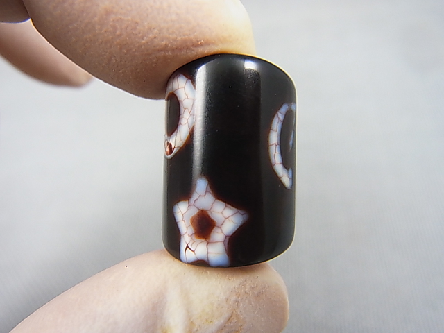 日月星」（半円柱）至純（現代）天珠 約20.5×14.5×8mm - パーフェクト