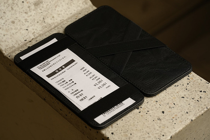 レシート保管の面倒を、ちょっとした快感に変える「FLIP RECEIPT