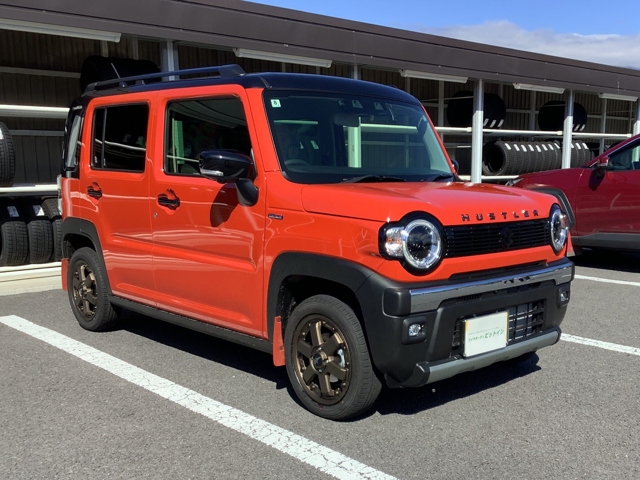 SUZUKI ハスラー | タイヤはピットイン