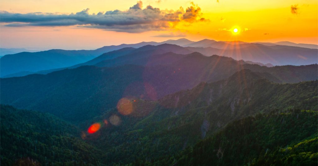 Best Places To Watch The Sunrise In The Smokies | PigeonForge.com