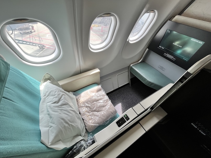 大韓航空ビジネラスクラス搭乗記：機内食から座席、アメニティーまで