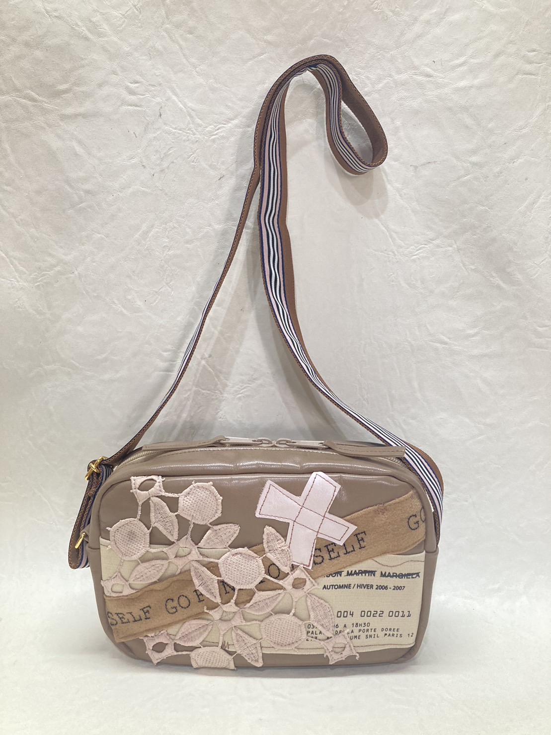 1867.ハンドメイド ファスナーバッグ ジョリーフルール コラージュ柄