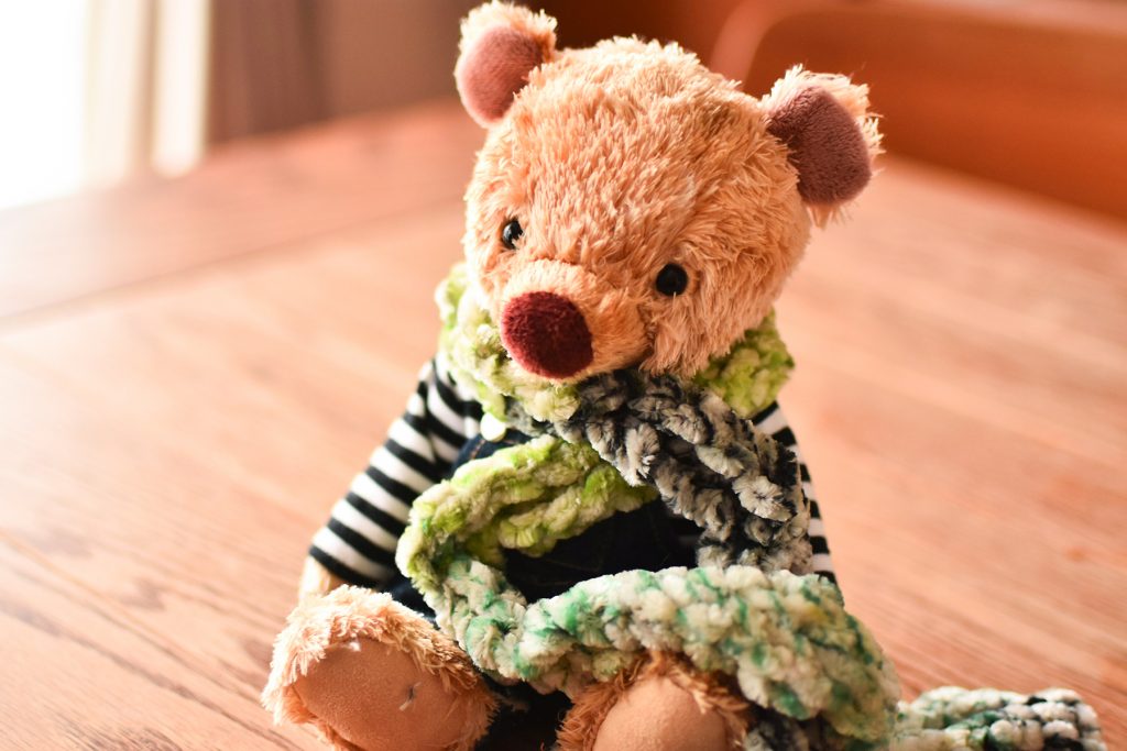 ハンドメイド】子供と一緒にぬいぐるみのマフラー手作りしてみた【毛糸