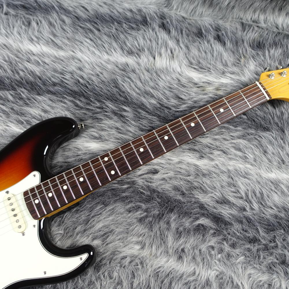 フェンダージャパン　ハードケース付　ST62-TX 3TS ストラップおまけ付 Fender JAPAN ST62-TX - 3-Tone Sunburst w/ Fender Hard Case | Blue