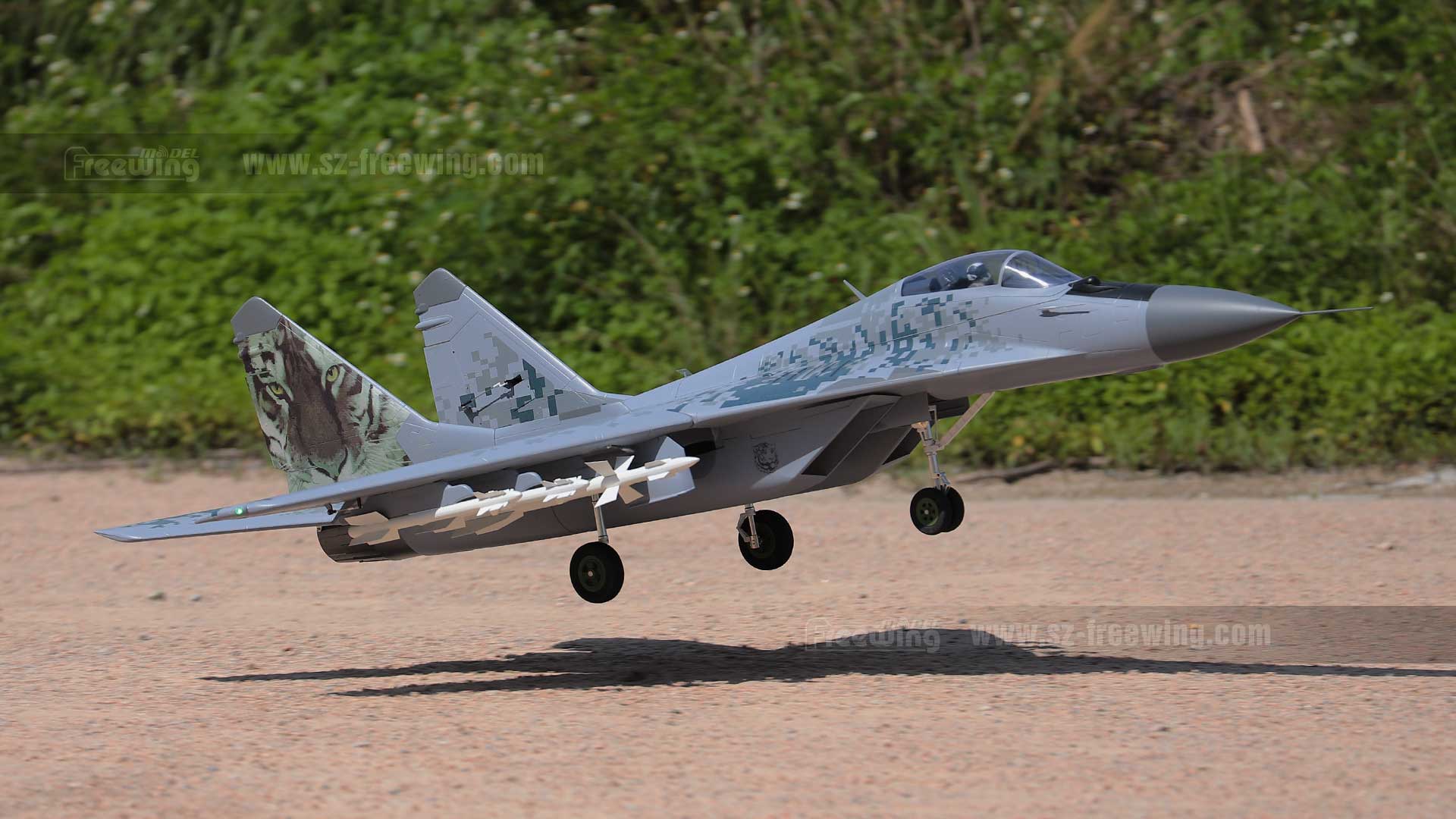 ラジコン 飛行機 Mig-29戦闘機70㎜ツイン EDFダクト機 Mig-29戦闘機