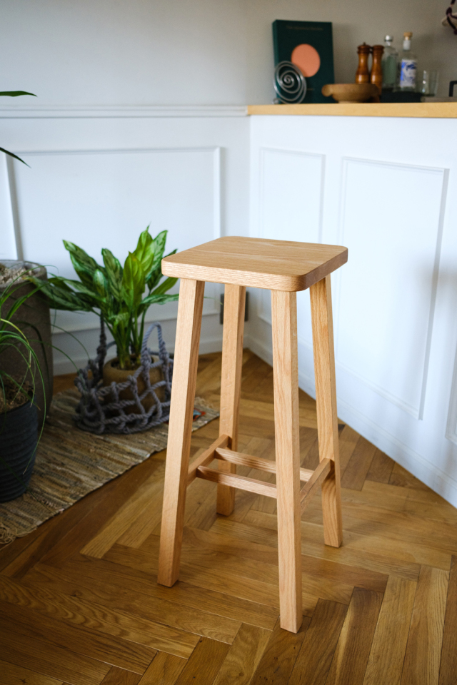 hi stool