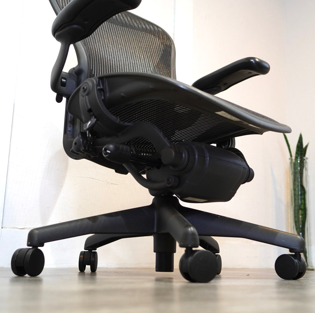 ハーマンミラー / HermanMiller アーロンチェア クラシック Size B