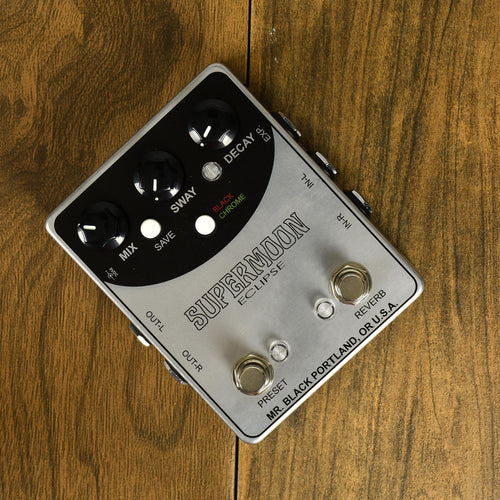 Mr. Black Supermoon Eclipse Reverb Pedal