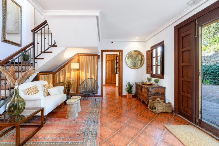 Large Family House for Holiday Rental inland from the sea