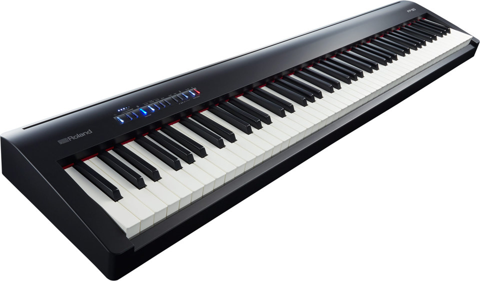 Roland FP-30 入荷！ピアノ音に厳選した手頃価格なモバイルステージ