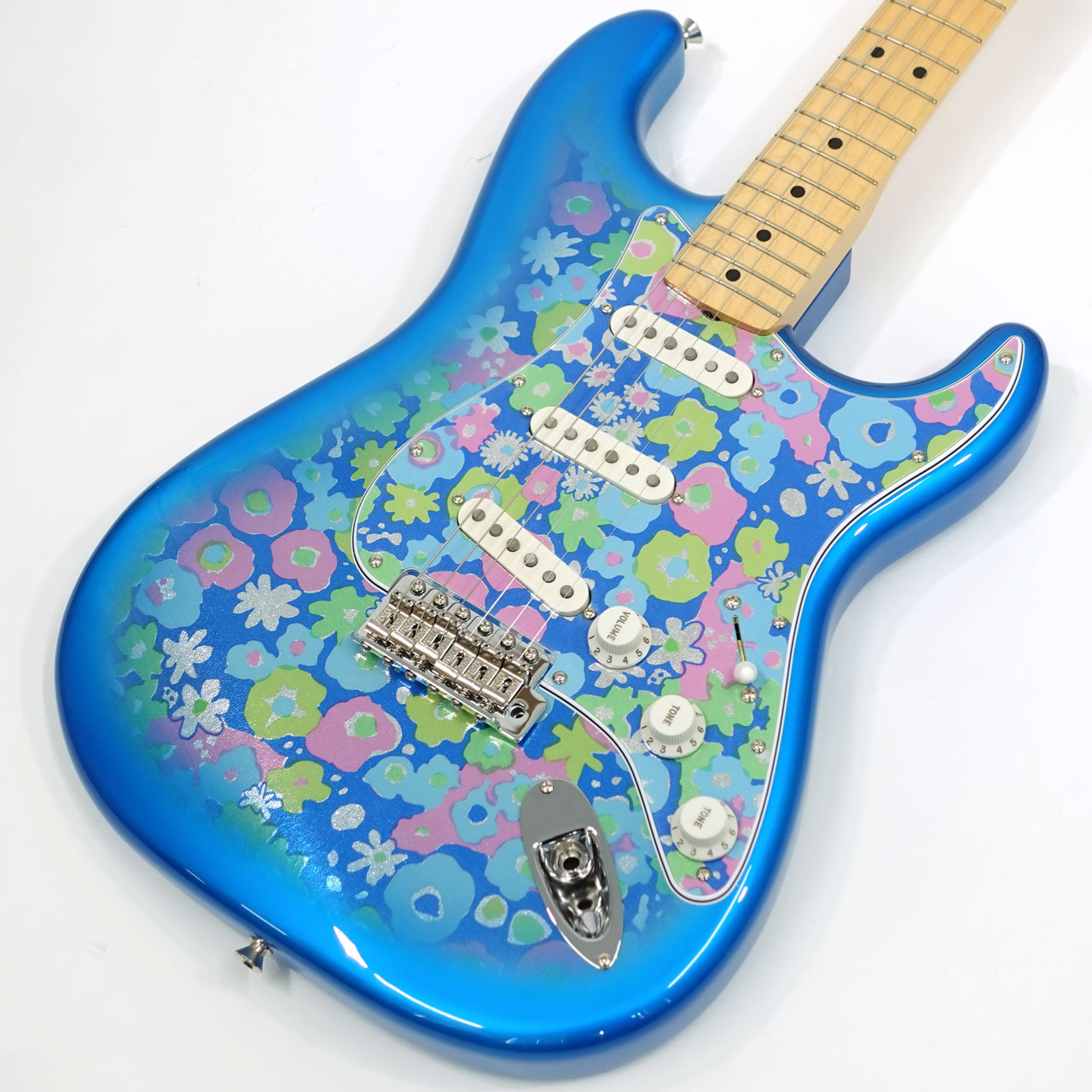 Fender フェンダー Made in Japan Limited Stratocaster Blue Flower