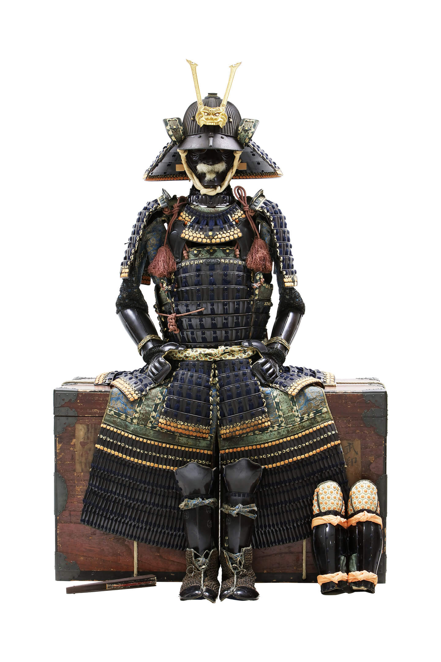 鉄黒漆塗紺糸素懸威最上胴具足／ホームメイト