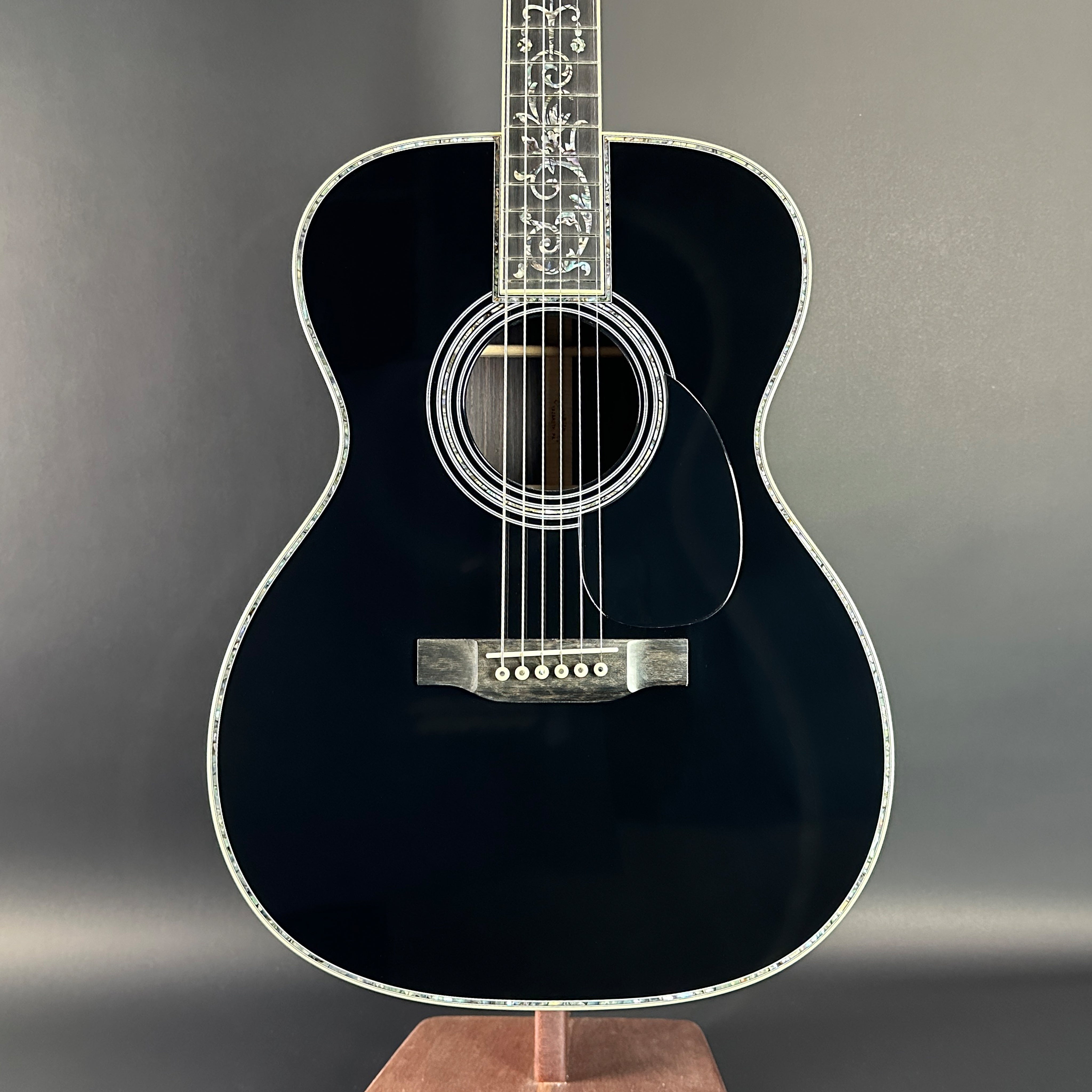 Martin Custom Shop Black OM-45 Tree of Life Sitka/EIR w/Case