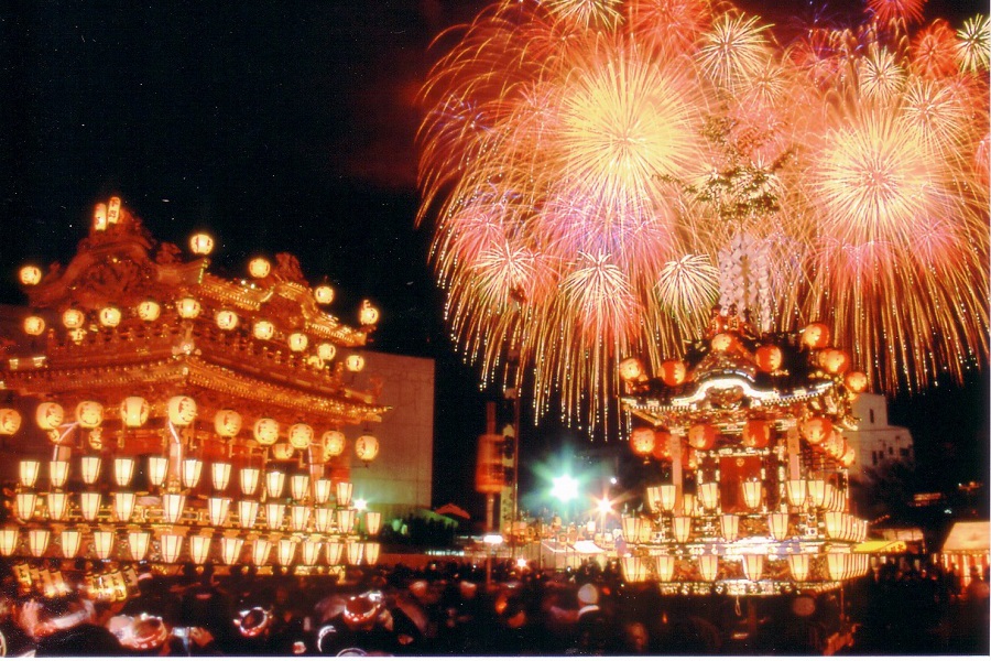 日本三大曳山祭のひとつ「秩父夜祭」 | たびらい