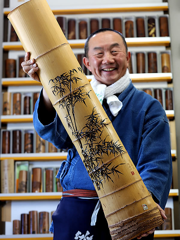 香川県指定伝統的工芸品のさぬき竹一刀彫 - 竹虎四代目がゆく！