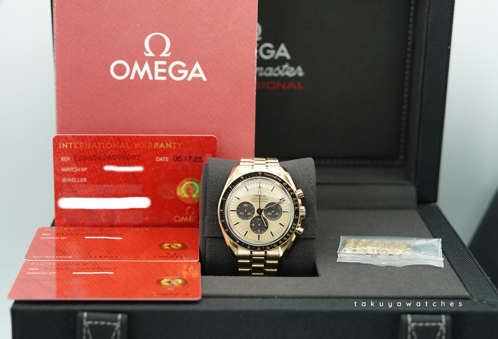 Omega SPEEDMASTER MOONWATCH MOONSHINE GOLD PANDA DIAL BRACELET