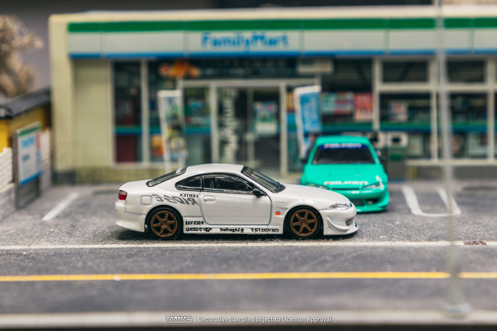 Tarmac Works 1/64 VERTEX Nissan Silvia S15 White Metallic - Lamley Spe