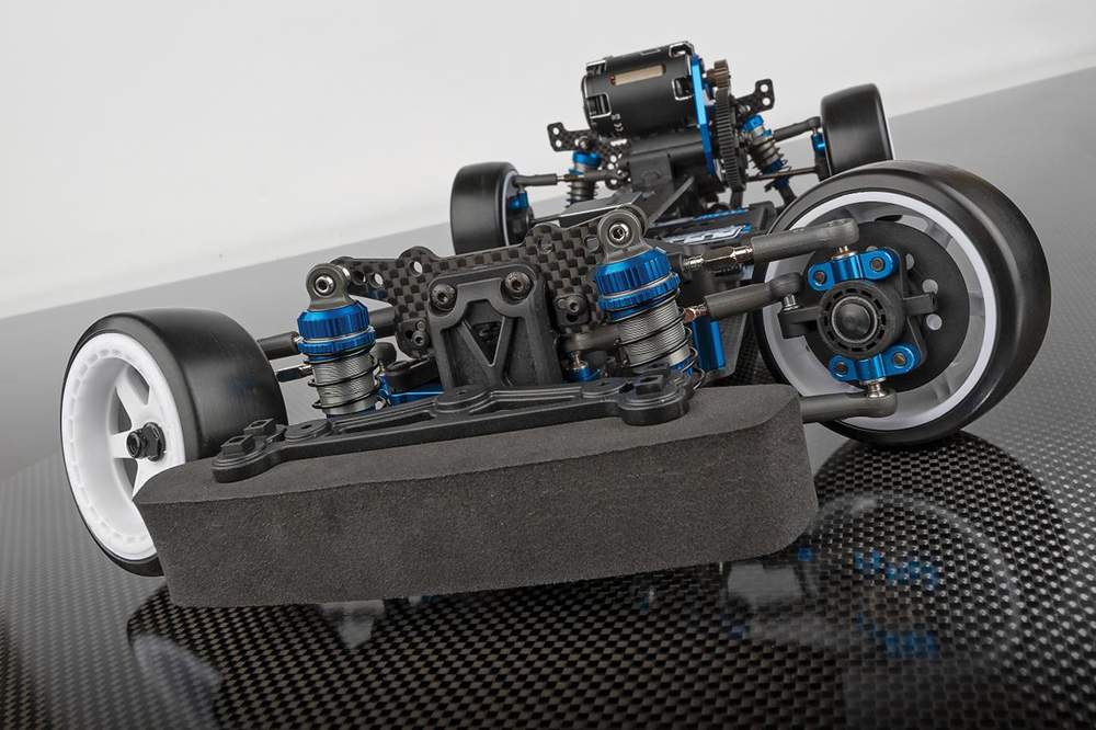 アソシエイテッド】AS30134 DC10 Drift Car Kit | GAGA WebSHOP